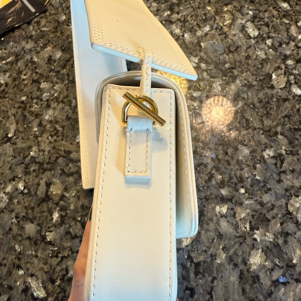 Jacquemus white Le Carinu Shoulder Bag - Picture 13 of 13
